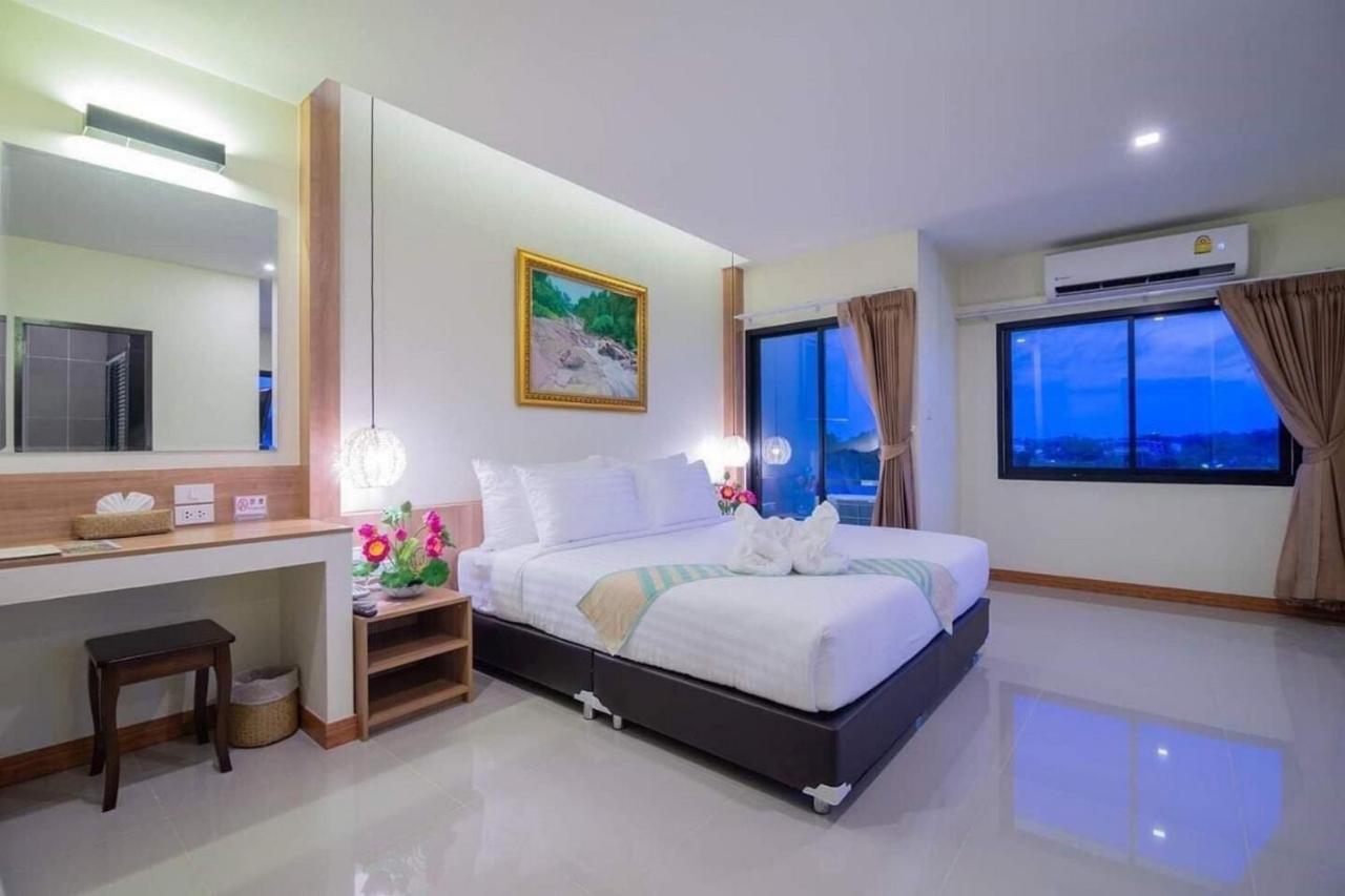 Pura Nakhon Hotel Nakhon Si Thammarat Extérieur photo