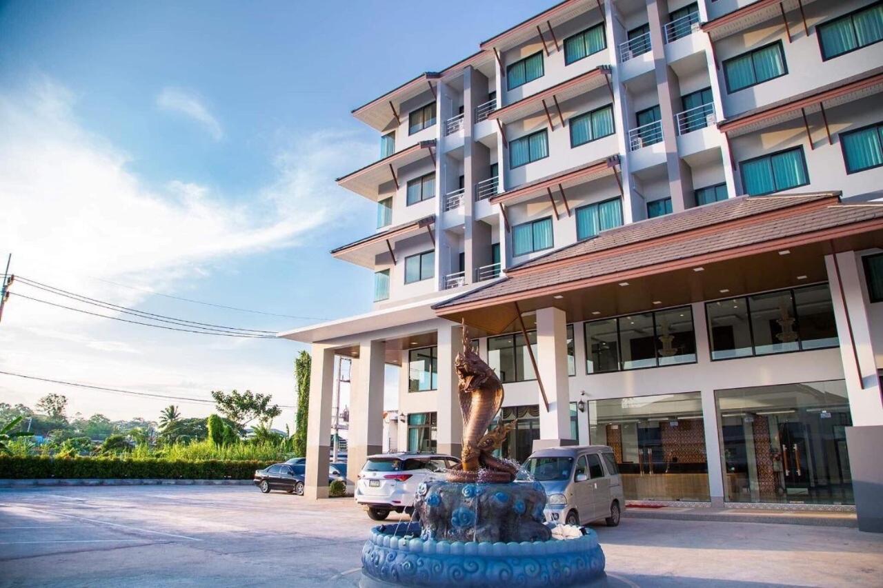 Pura Nakhon Hotel Nakhon Si Thammarat Extérieur photo