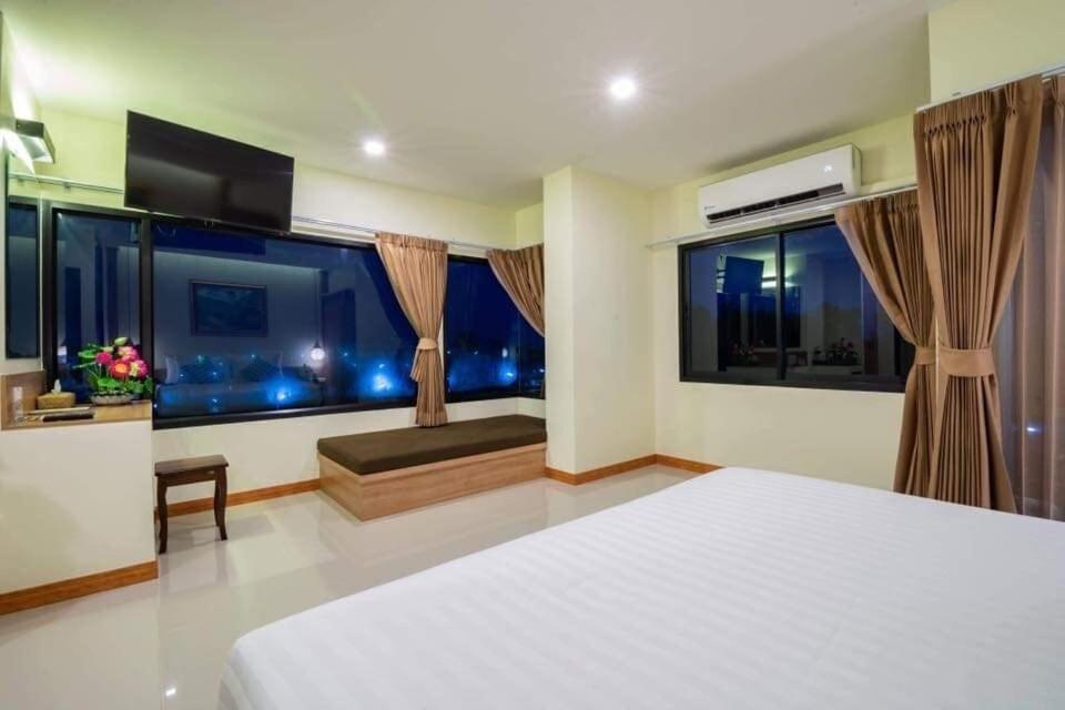 Pura Nakhon Hotel Nakhon Si Thammarat Extérieur photo